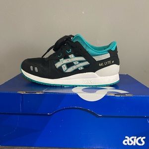 ASICS